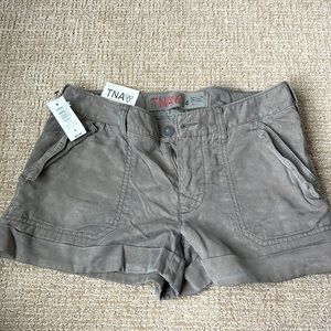 Brand new Slouchy hunter green TNA shorts